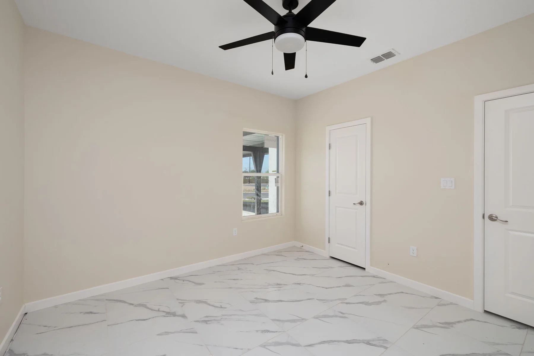 Second bedroom